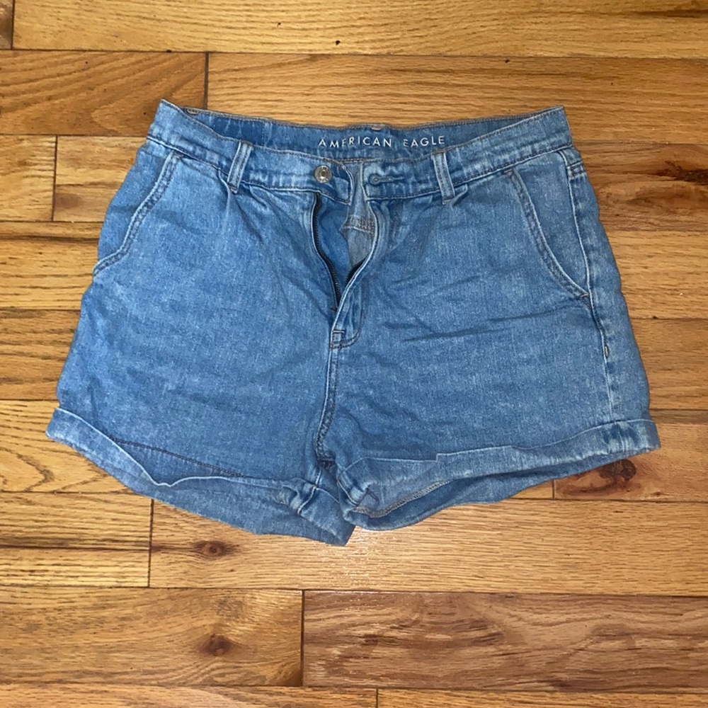 American Eagle Mom shorts